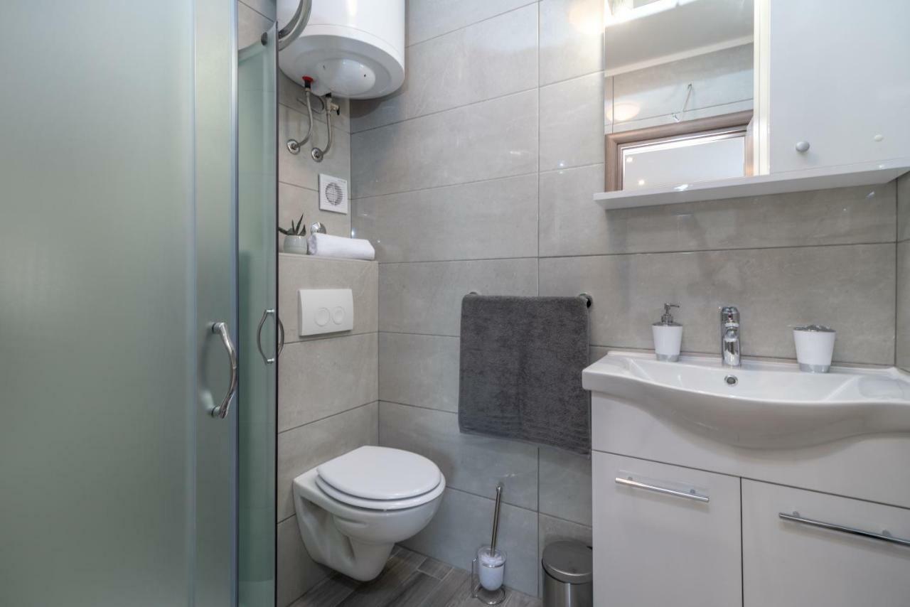 Apartmani Dalmacija Seget Vranjica Exteriör bild