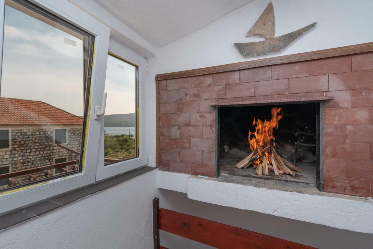 Apartmani Dalmacija Seget Vranjica Exteriör bild