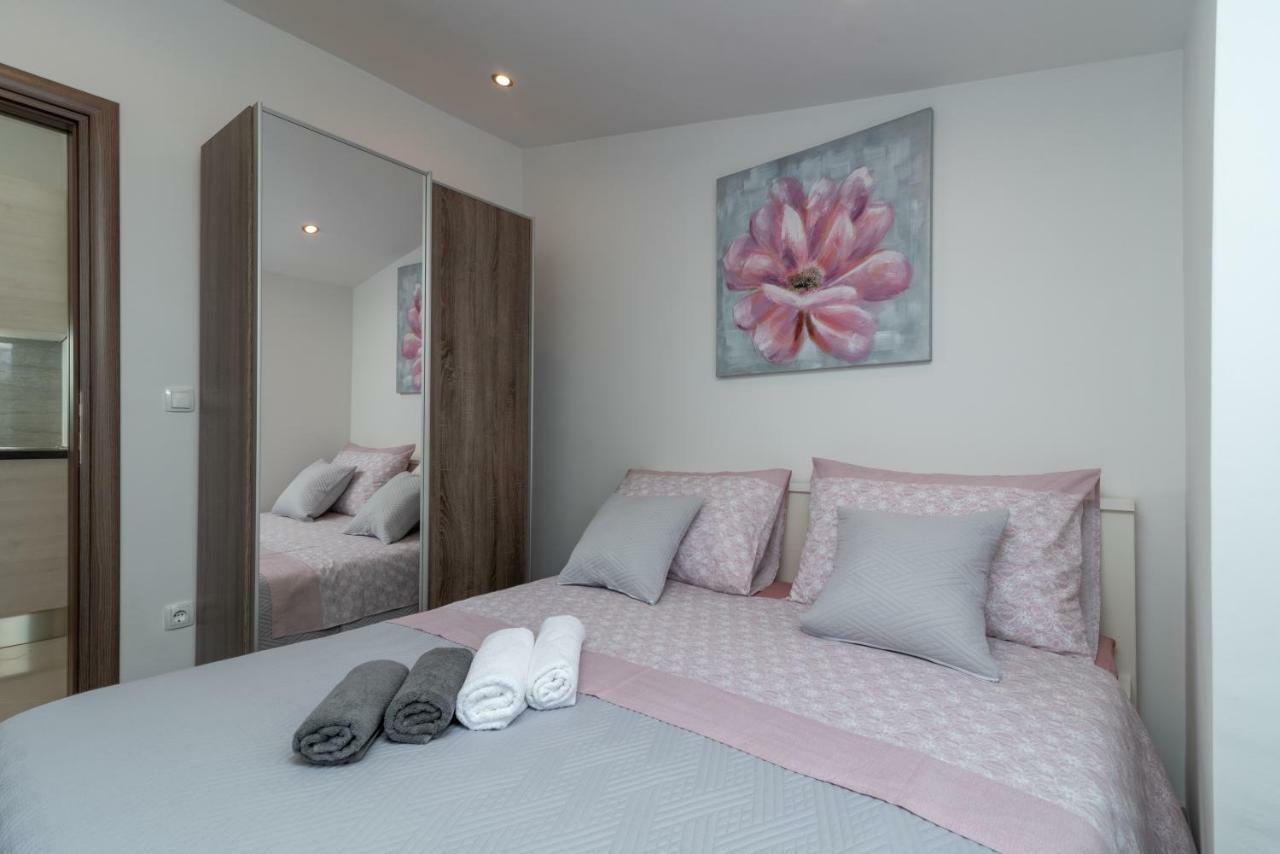 Apartmani Dalmacija Seget Vranjica Exteriör bild